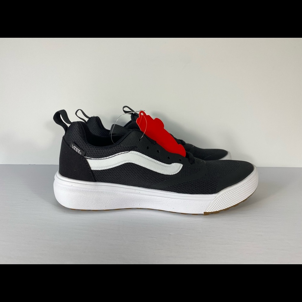 Vans UltraRange Rapidweld Black White Sneakers - Picture 2 of 8